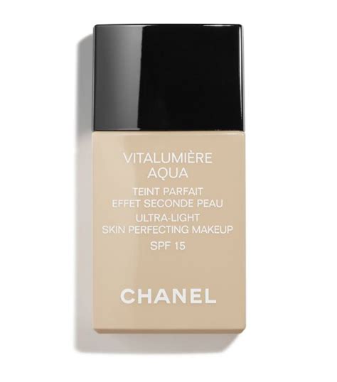 chanel vitalumière aqua ultra-light skin perfecting makeup spf15 30ml|vitalumiere aqua ultralight foundation.